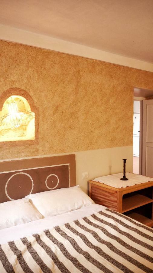 Hotel Monkey Fingers House By Fatima Mellal à Tinghir Extérieur photo